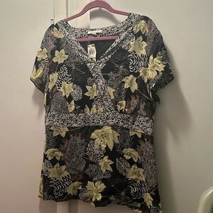 JM Collection two piece skirt and top floral black and green